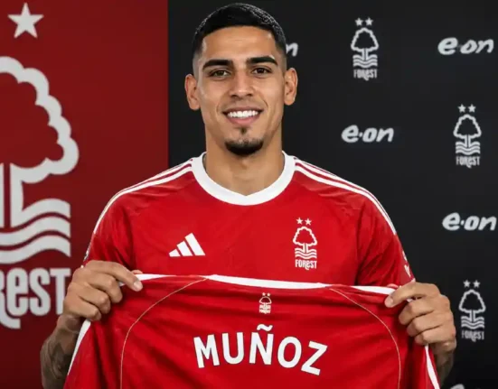 Daniel Muñoz tiene nuevo equipo en la Premier League deja Crystal Palace y se reencuentra con Oliver Glasner