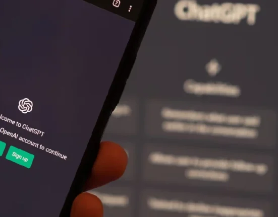 OpenAI presenta ChatGPT Images 2.5 genera imágenes más rápido y estrena la función Sketch